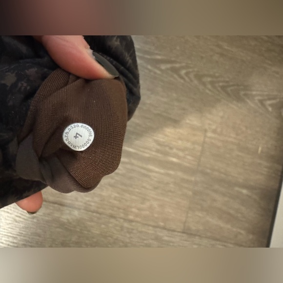 Align pants size 4 - Picture 2 of 2